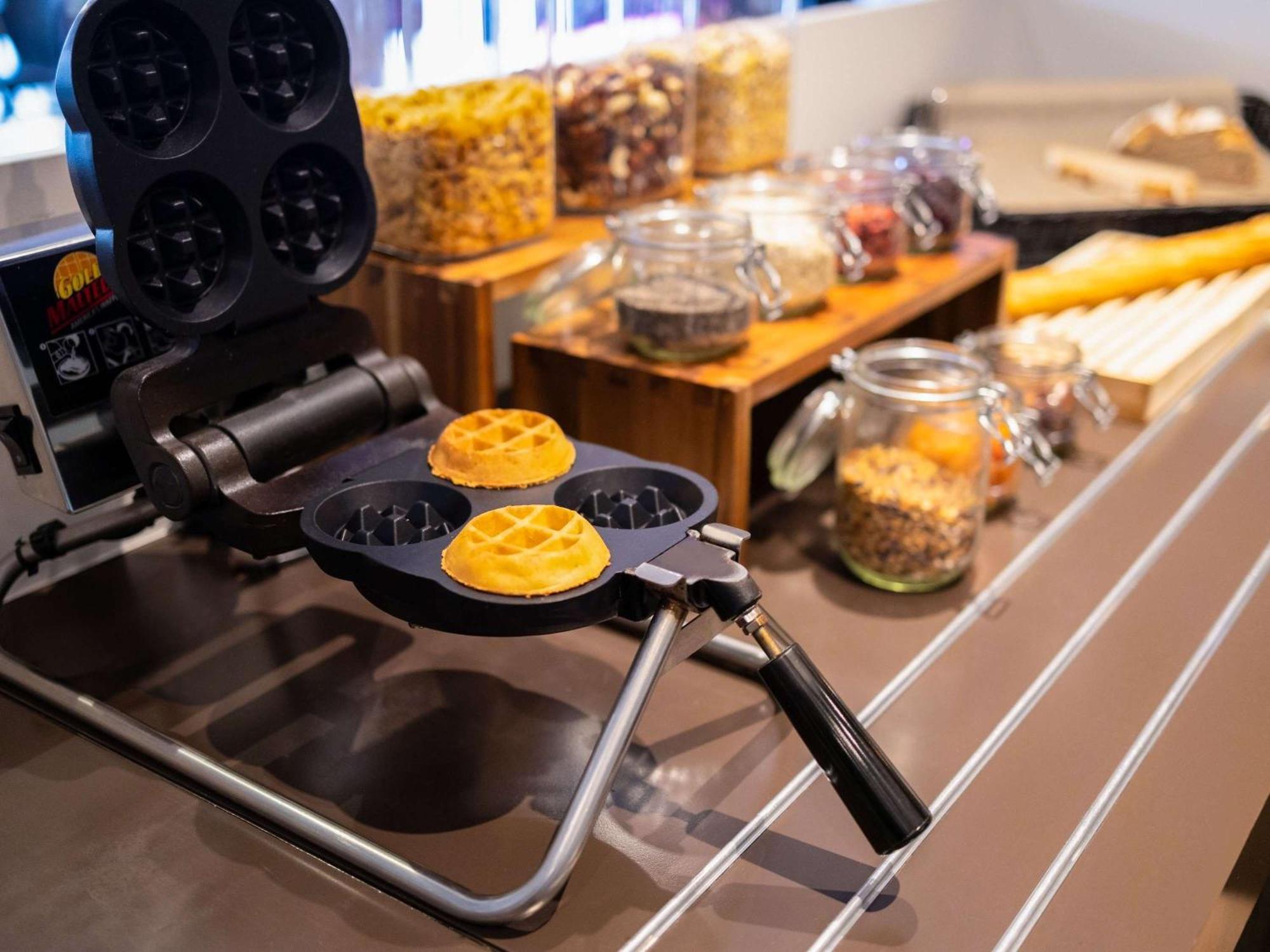 Ibis Styles Hotel Brussels Centre Stephanie Saint-Gilles Eksteriør bilde